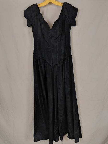 Vinatge  House of Bianchi Taffeta Satin Black Dress scallopped neckline cap flare sleeves 40's/50's