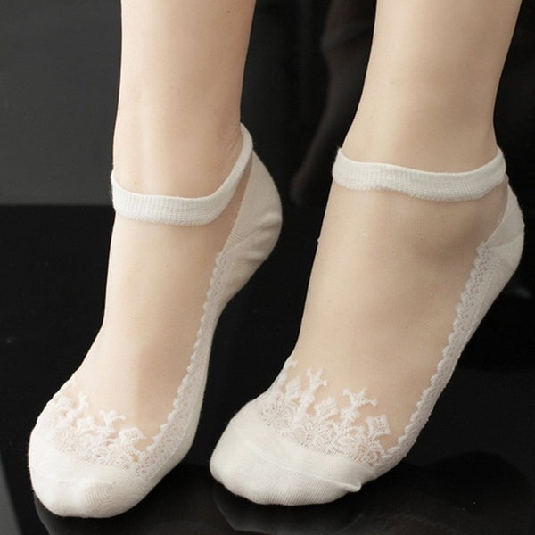 Lace Ruffle Ankle Sock